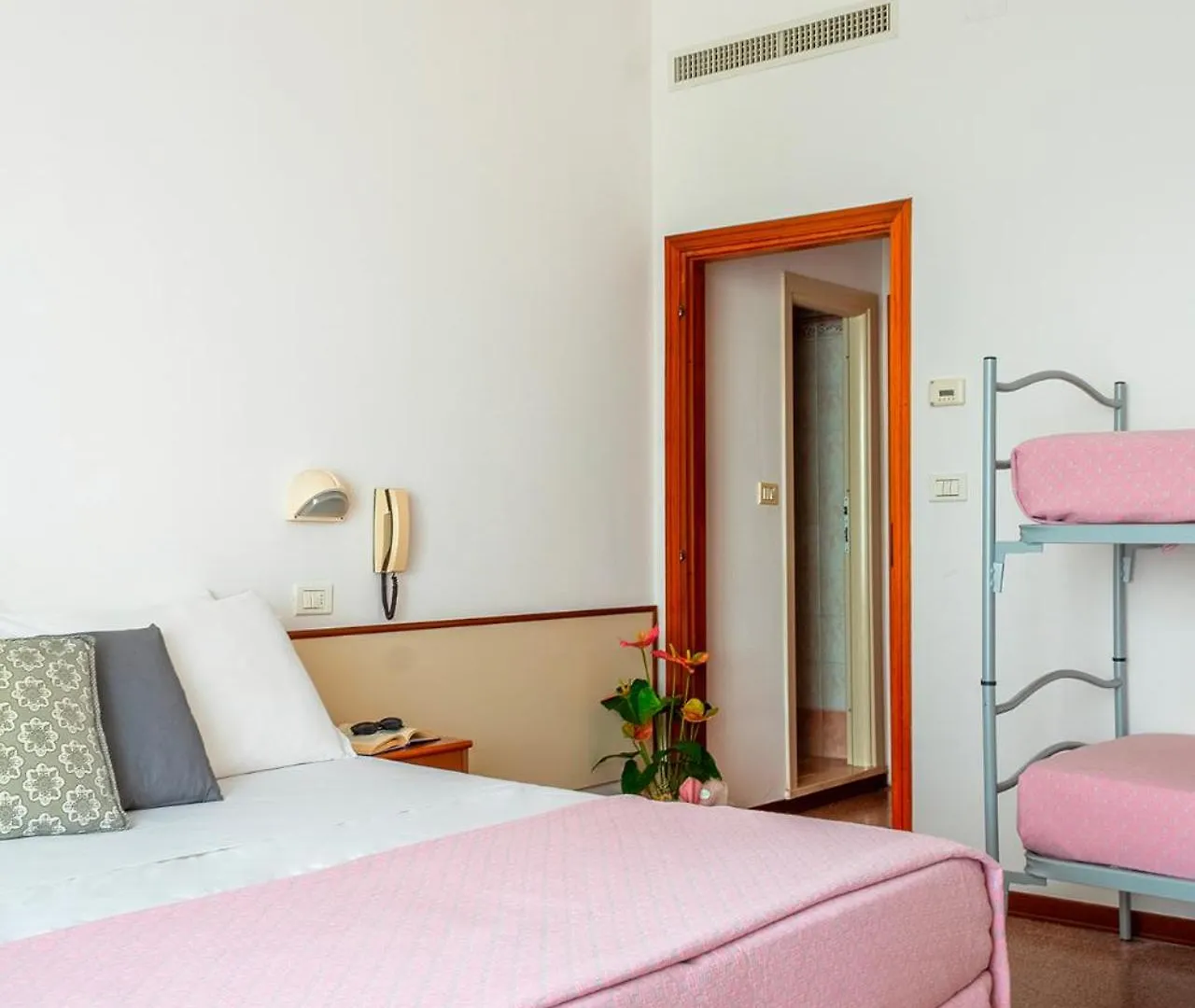 Mon Hotel Misano Adriatico 2*,